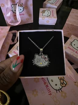 Hello kitty necklace